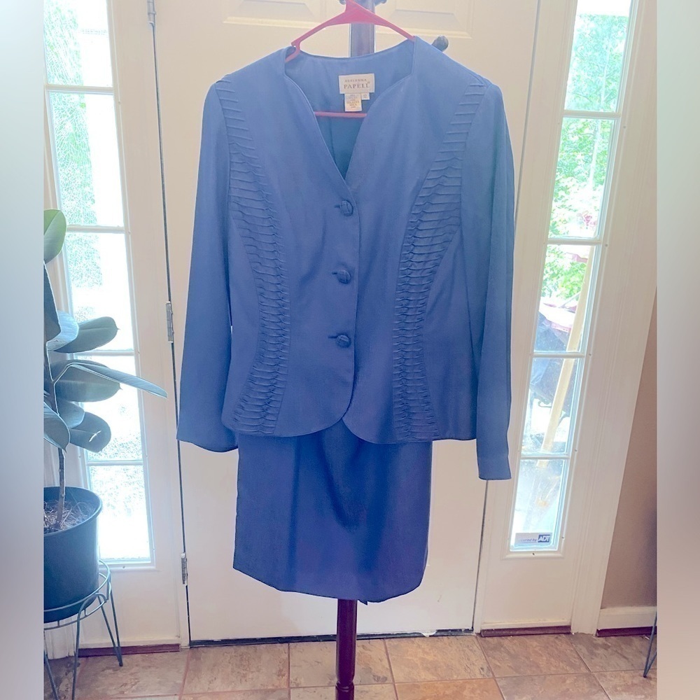 Vintage ADRIANNA PAPELL SILK SKIRT SUIT, BLAZER AND SKIRT SIZE 12